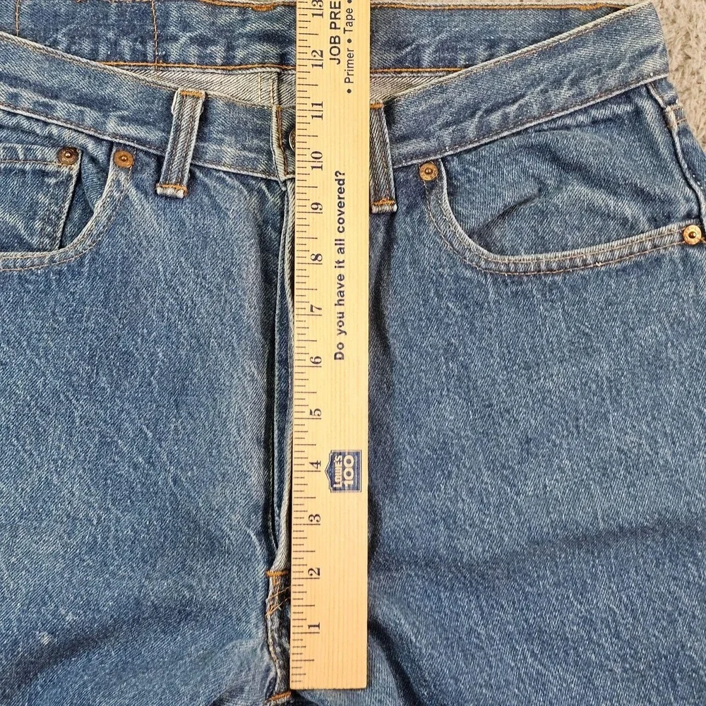 Vintage Levis 501 Jeans Mens 33x32 Blue Medium Wash Denim Button Fly USA 80s
